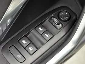 Peugeot 2008 (2019) thumbnail 19