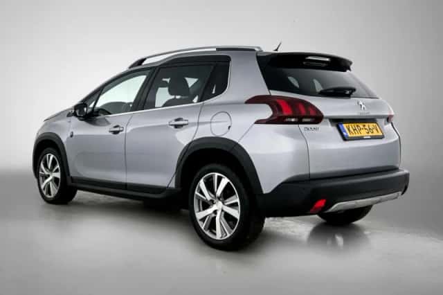 Peugeot 2008 (2019) thumbnail 3
