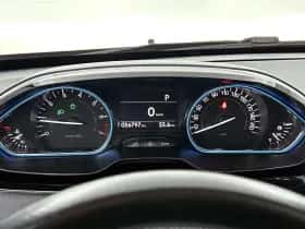 Peugeot 2008 (2019) thumbnail 21