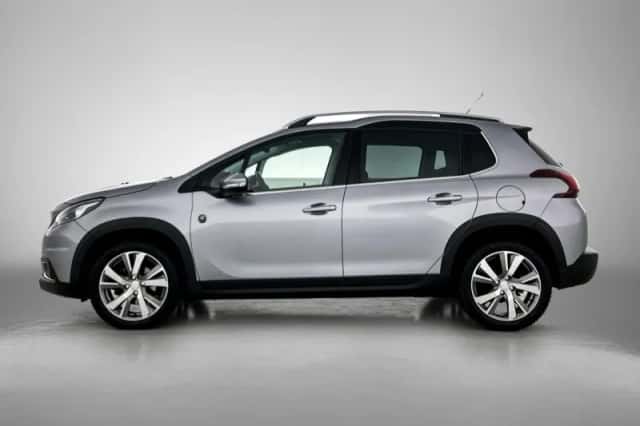 Peugeot 2008 (2019) thumbnail 2