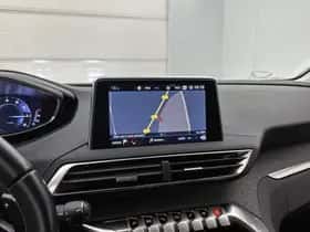 Peugeot 5008 (2021) thumbnail 23