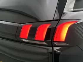 Peugeot 5008 (2021) thumbnail 34