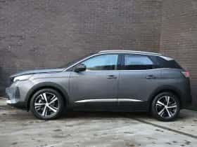 Peugeot 3008 (2022) thumbnail 2