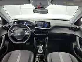 Peugeot 2008 (2021) thumbnail 12