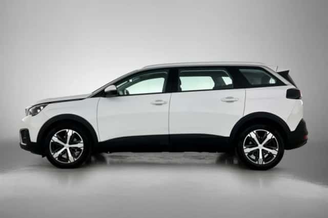 Peugeot 5008 (2019) thumbnail 2