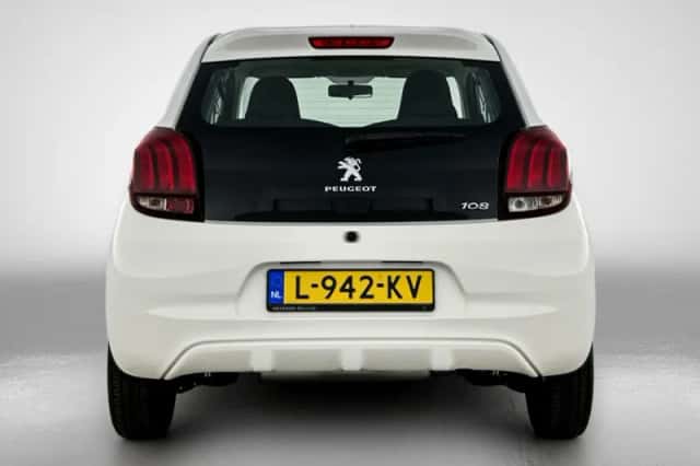 Peugeot 108 (2021) thumbnail 5