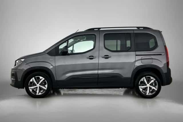 Peugeot Rifter (2022) thumbnail 2
