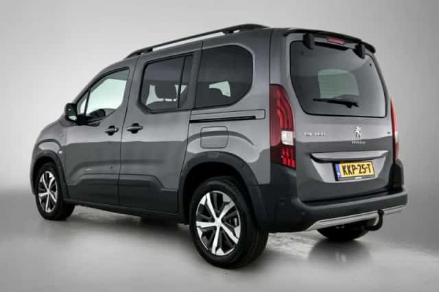 Peugeot Rifter (2022) thumbnail 3