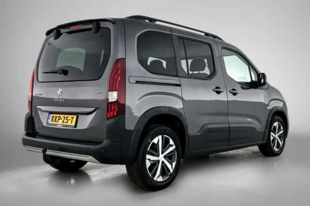 Peugeot Rifter (2022) thumbnail 6