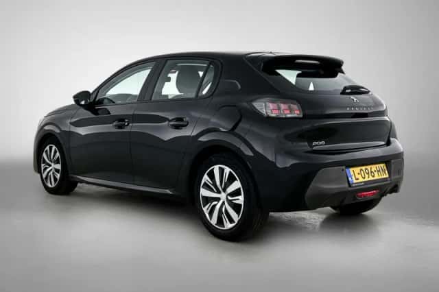 Peugeot 208 (2021) thumbnail 3