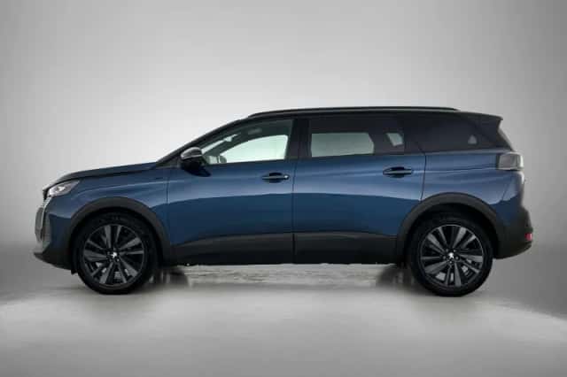 Peugeot 5008 (2024) thumbnail 2