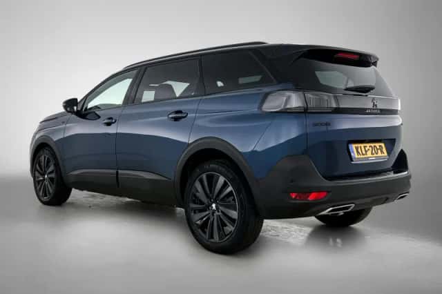 Peugeot 5008 (2024) thumbnail 3
