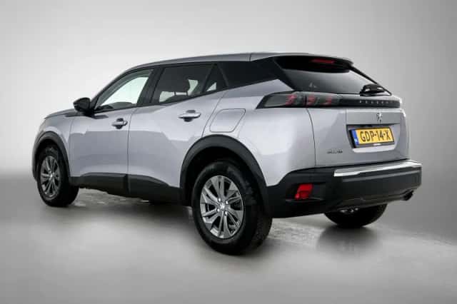 Peugeot 2008 (2022) thumbnail 3