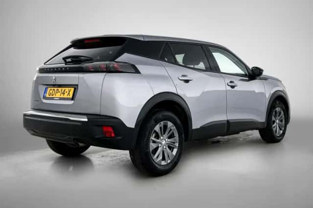 Peugeot 2008 (2022) thumbnail 6