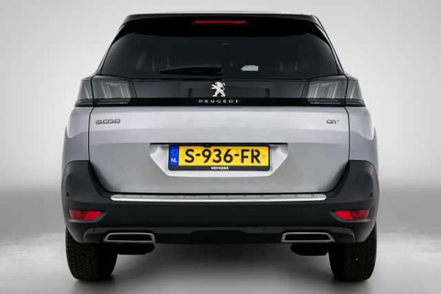 Peugeot 5008 (2023) thumbnail 5