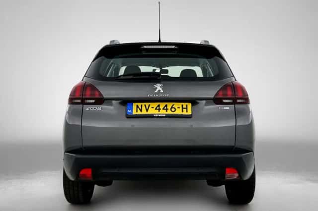 Peugeot 2008 (2017) thumbnail 3
