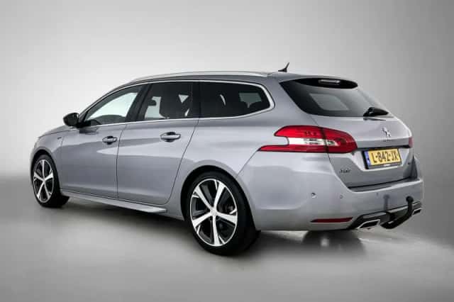 Peugeot 308 (2021) thumbnail 3