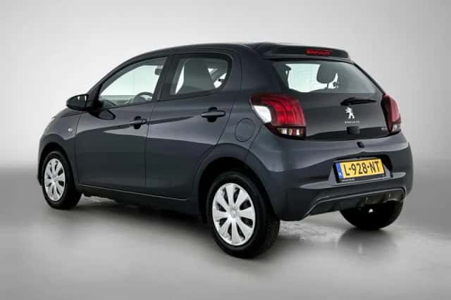 Peugeot 108 (2021) thumbnail 3