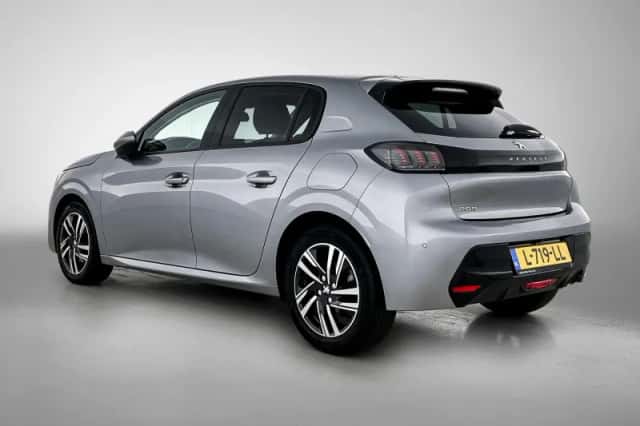 Peugeot 208 (2021) thumbnail 3