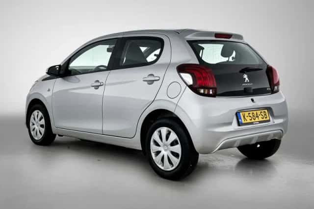 Peugeot 108 (2021) thumbnail 3