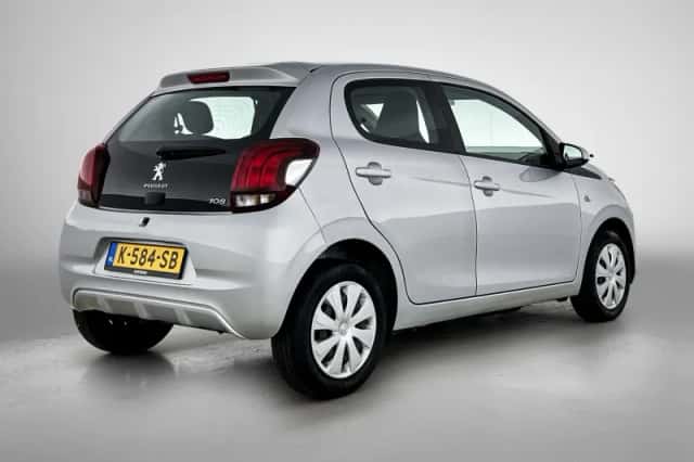 Peugeot 108 (2021) thumbnail 5