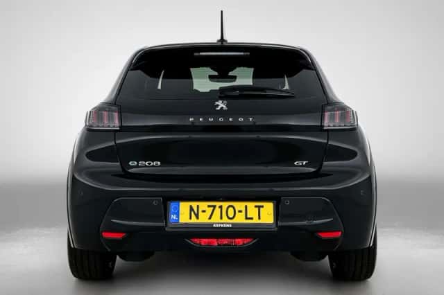 Peugeot e-208 (2021) thumbnail 5