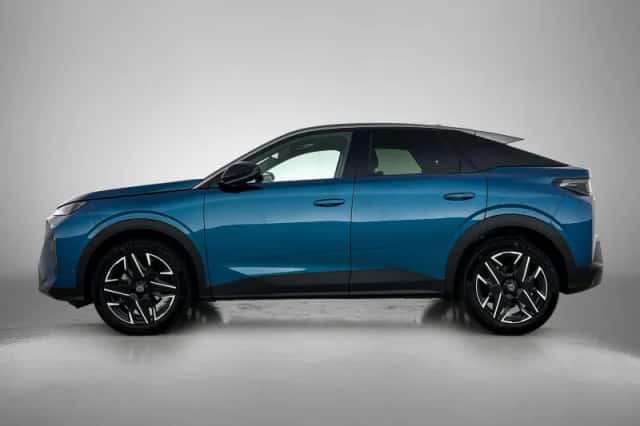 Peugeot 3008 (2025) thumbnail 2