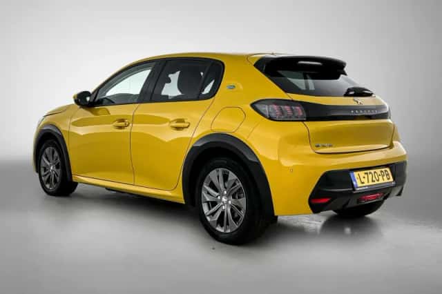 Peugeot e-208 (2021) thumbnail 3
