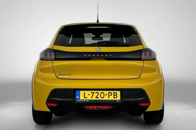 Peugeot e-208 (2021) thumbnail 5