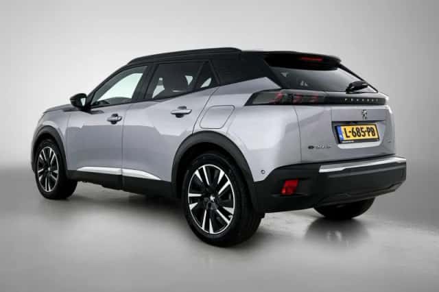 Peugeot e-2008 (2021) thumbnail 3