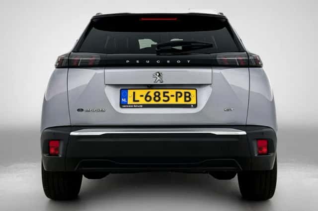 Peugeot e-2008 (2021) thumbnail 6