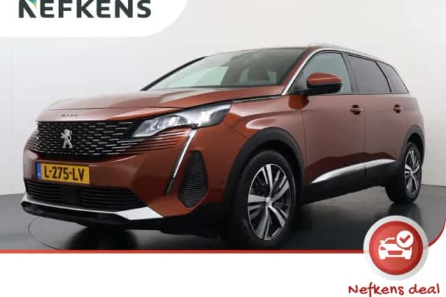 Peugeot 5008 (2021) thumbnail 1