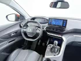 Peugeot 5008 (2021) thumbnail 24