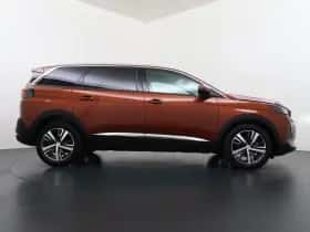 Peugeot 5008 (2021) thumbnail 8
