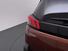 Peugeot 5008 (2021) thumbnail 9
