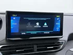 Peugeot 3008 (2022) thumbnail 36