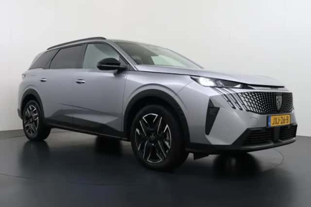 Peugeot 5008 (2025) thumbnail 2