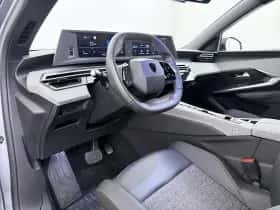Peugeot 5008 (2025) thumbnail 18
