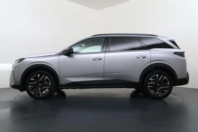 Peugeot 5008 (2025) thumbnail 4