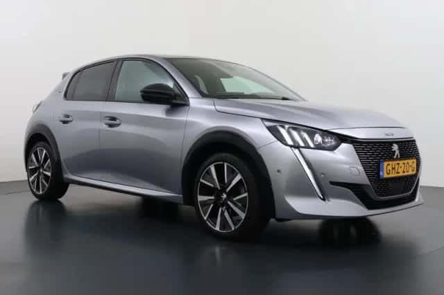Peugeot 208 (2022) thumbnail 2