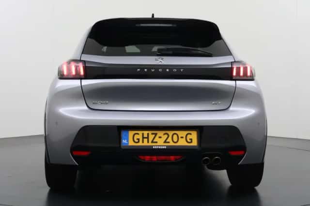 Peugeot 208 (2022) thumbnail 6