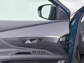 Peugeot 5008 (2022) thumbnail 17