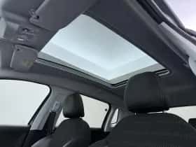 Peugeot 2008 (2017) thumbnail 18