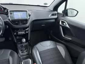 Peugeot 2008 (2017) thumbnail 23
