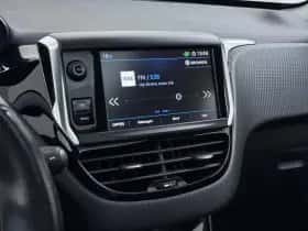 Peugeot 2008 (2017) thumbnail 31