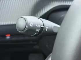 Peugeot e-2008 (2023) thumbnail 24