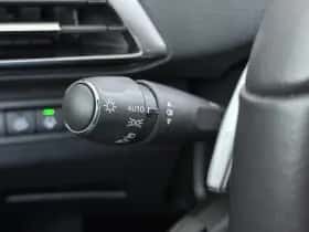 Peugeot 3008 (2024) thumbnail 25