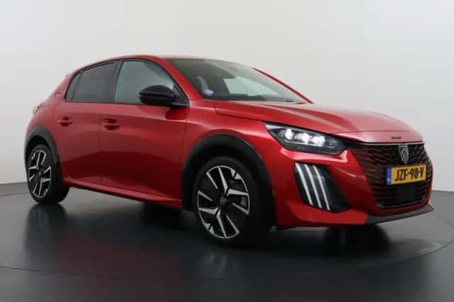Peugeot 208 (2024) thumbnail 2