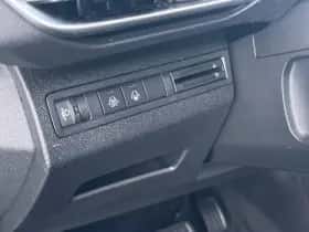 Peugeot 3008 (2022) thumbnail 18