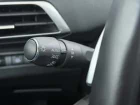 Peugeot 3008 (2022) thumbnail 25